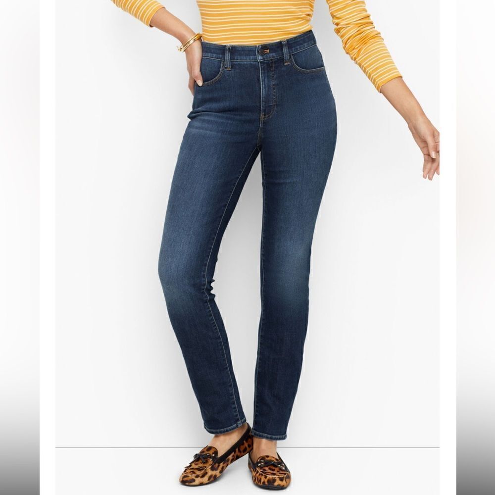 Talbots Sculpt Straight Leg Jeans w stretch in size 2P- like new!